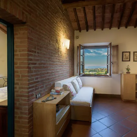 La Casa Delle Querce * Acquaviva (Montepulciano)
